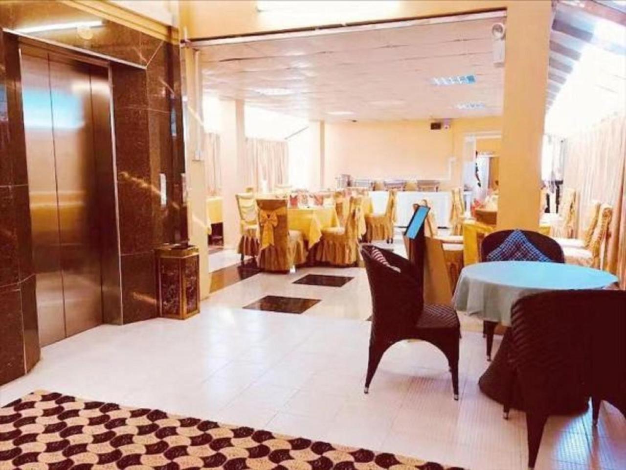 יאנגון C & Y Hotel מראה חיצוני תמונה