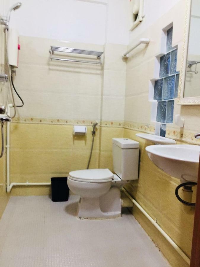 יאנגון C & Y Hotel מראה חיצוני תמונה